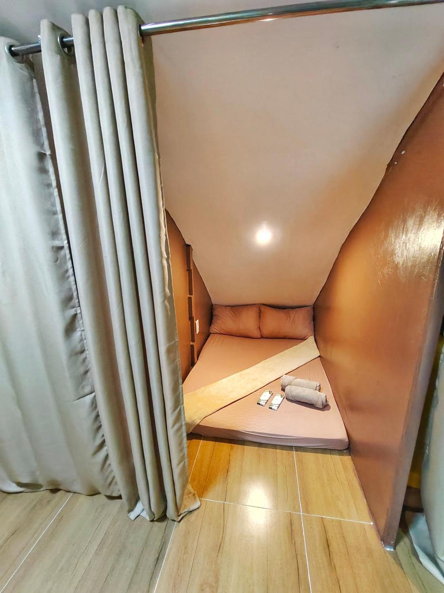 Mactan Airport Hostel At Aashvi Cozy Cabin Lapu-Lapu City Exterior foto
